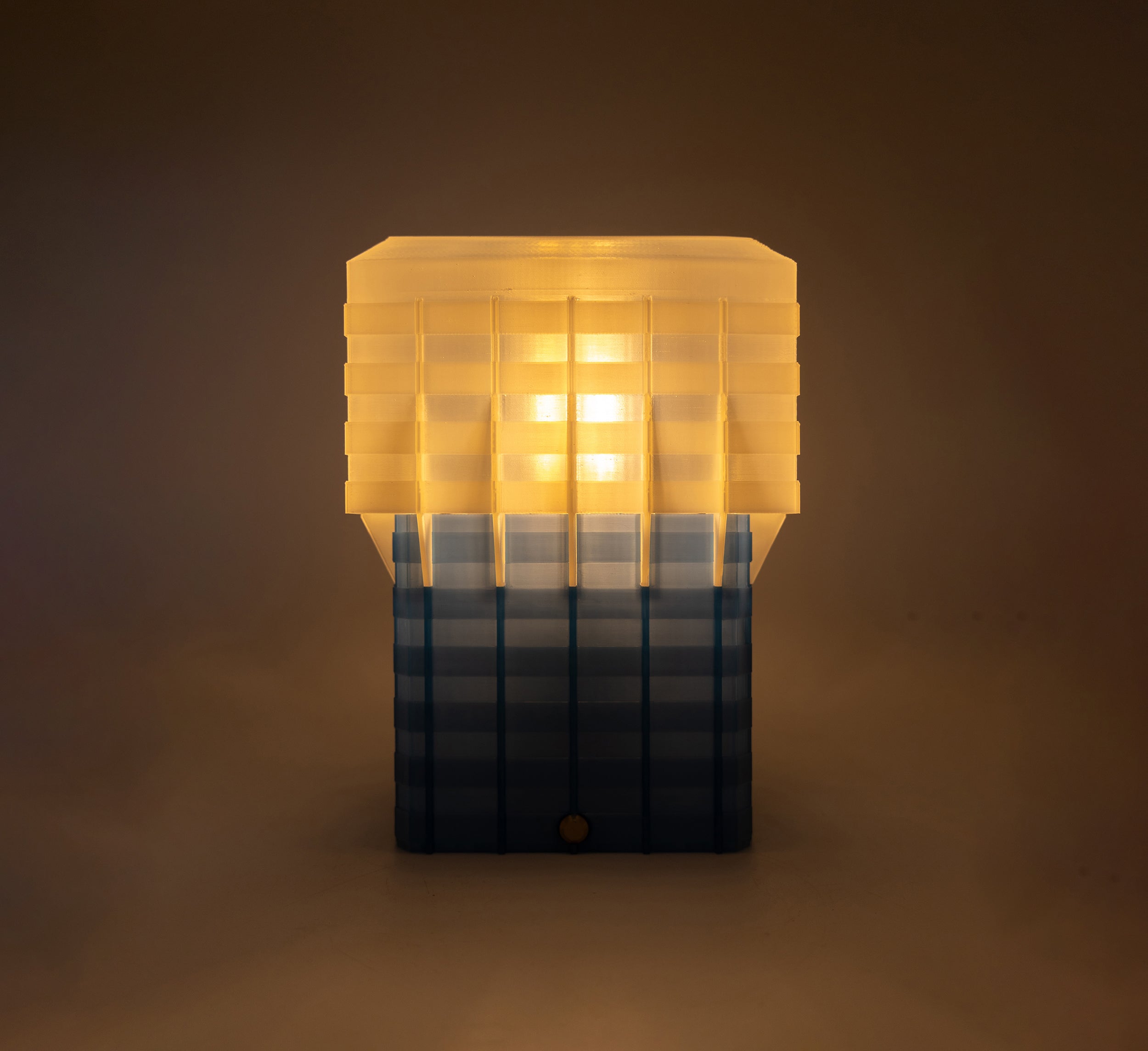 Lampada di design Velaskina al buio SuperForma